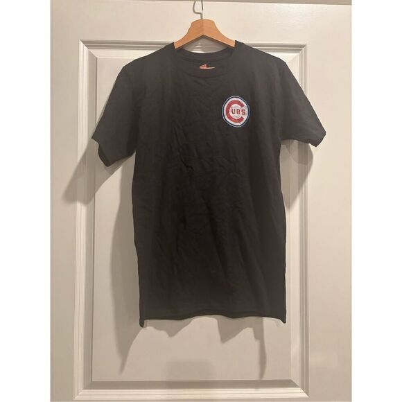 Chicago Cubs T-shirt size Small - Picture 1 of 4